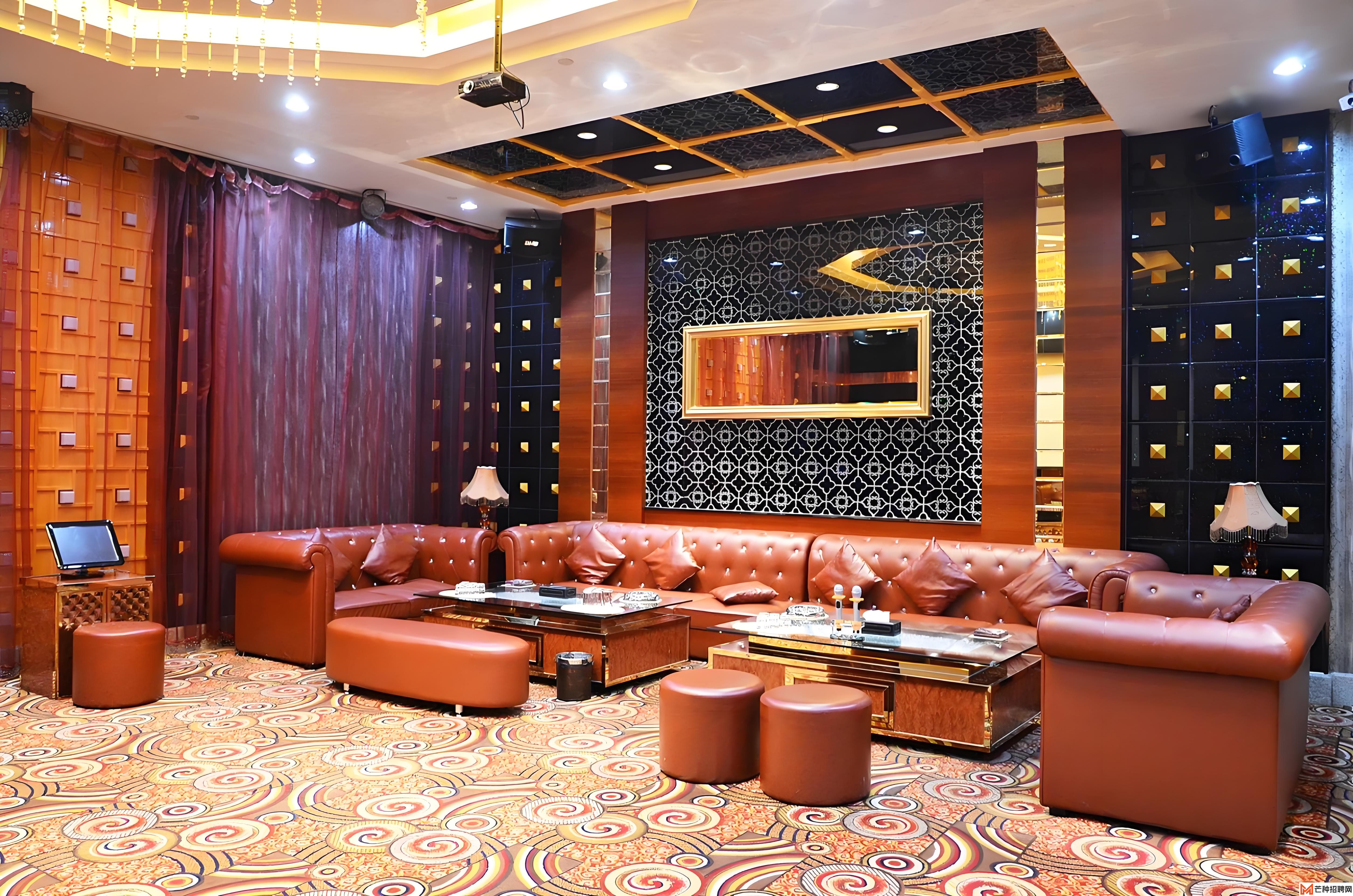 体验郑州夜生活：十大知名夜场与酒吧排名