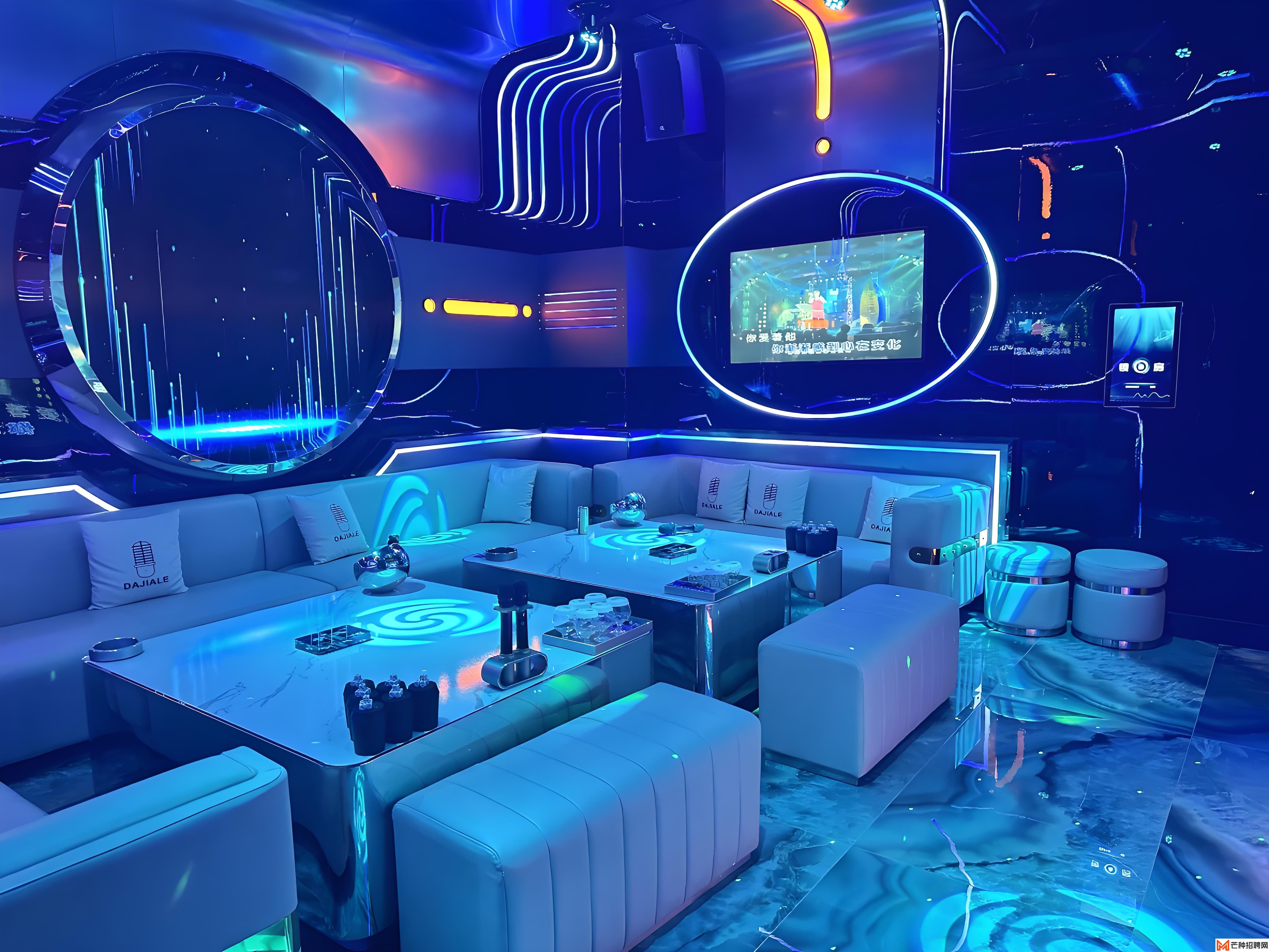 郑州华南城火爆招聘：夜场老司机，诚聘美女店长储备干部，你准备好了吗？